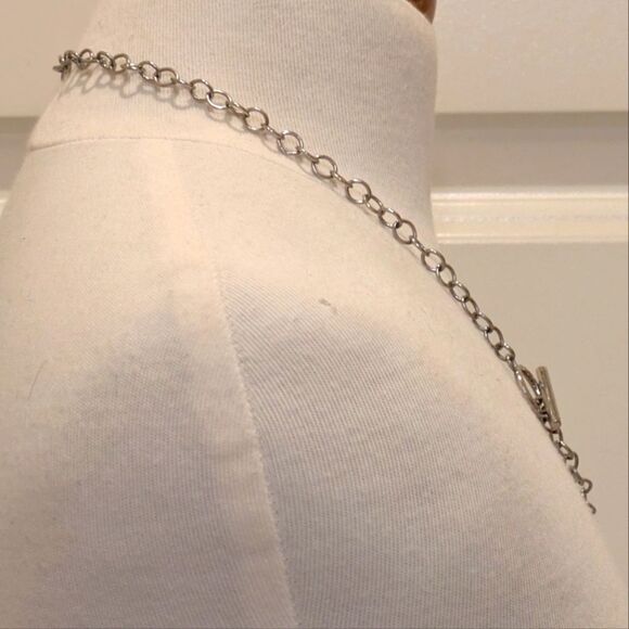 $5 Item! EUC Y2K Chain Necklace with Circle and Bar Clasp and Hammered Tag - Picture 2 of 6